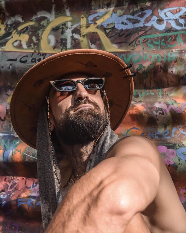 polarized glasses